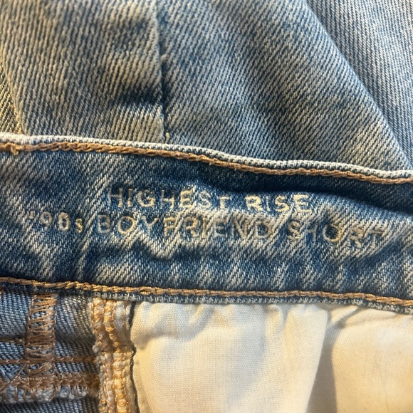 American Eagle highest rise ‘90s boyfriend short - Picture 3 of 4